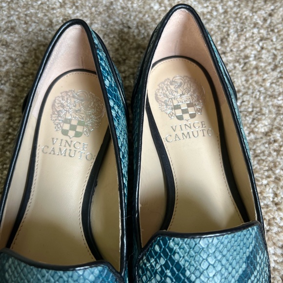 Vince Camuto Kallassa Leather Loafer - Picture 5 of 8